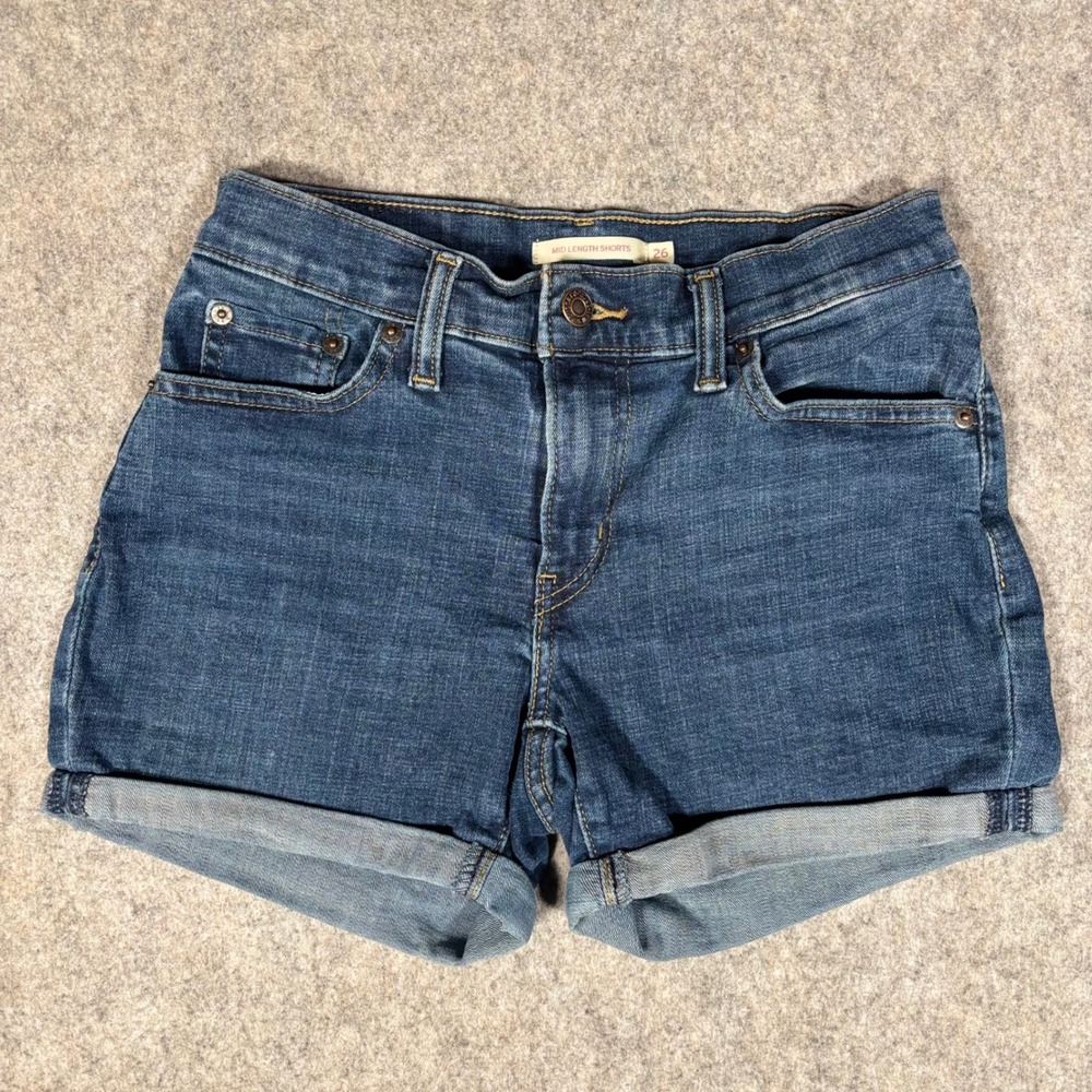Levi's Mid Length Shorts Womens 26‎ Blue Denim Cuffed Mid Rise 29965-0043